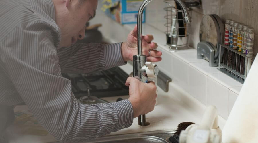 Professional bathroom faucet installation in Coamo, PR